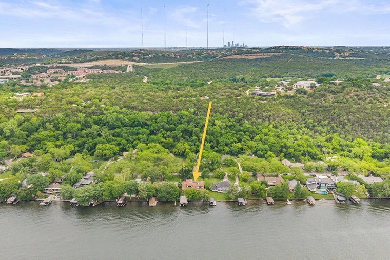 Yellow arrow showing property